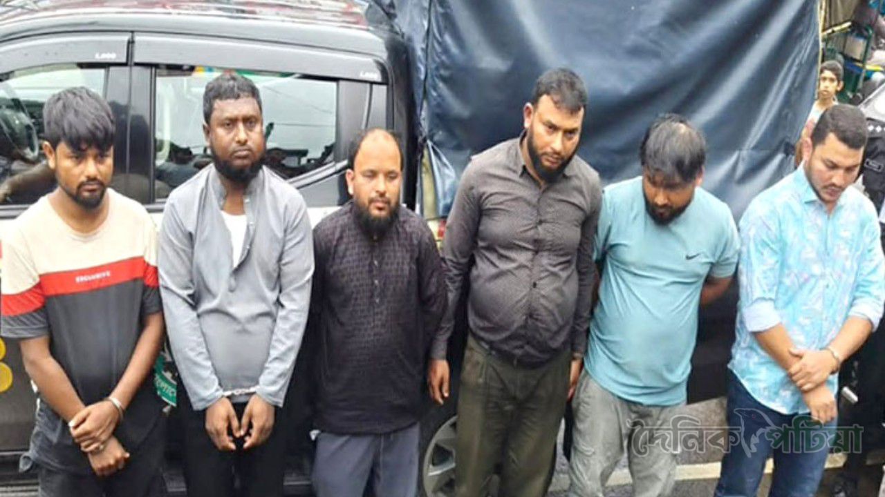 চট্টগ্রামের পটিয়ায় ১ লাখ ইয়াবাসহ ৬ মাদক কারবারি আটক