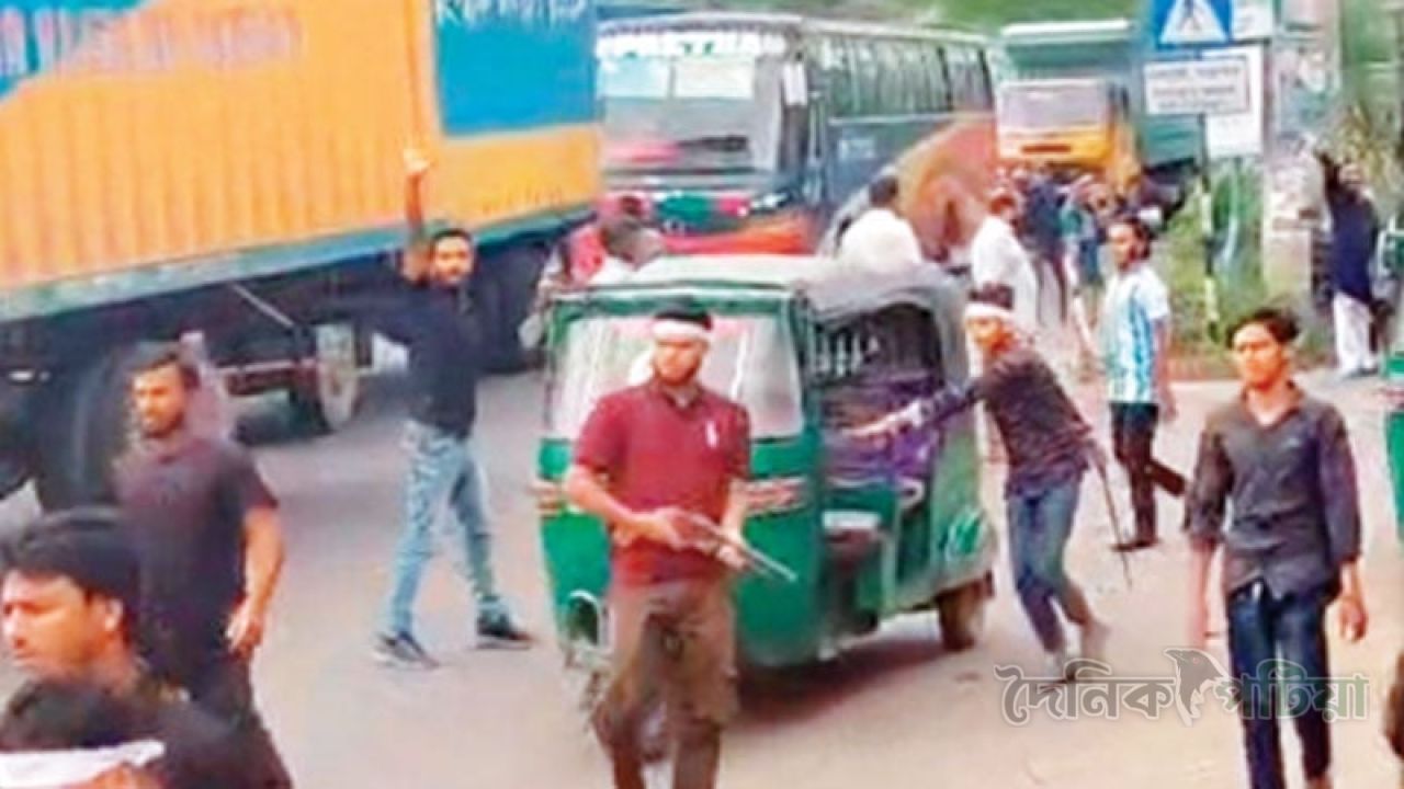 অস্ত্রধারীদের চেনে না পুলিশ, হয়নি মামলা