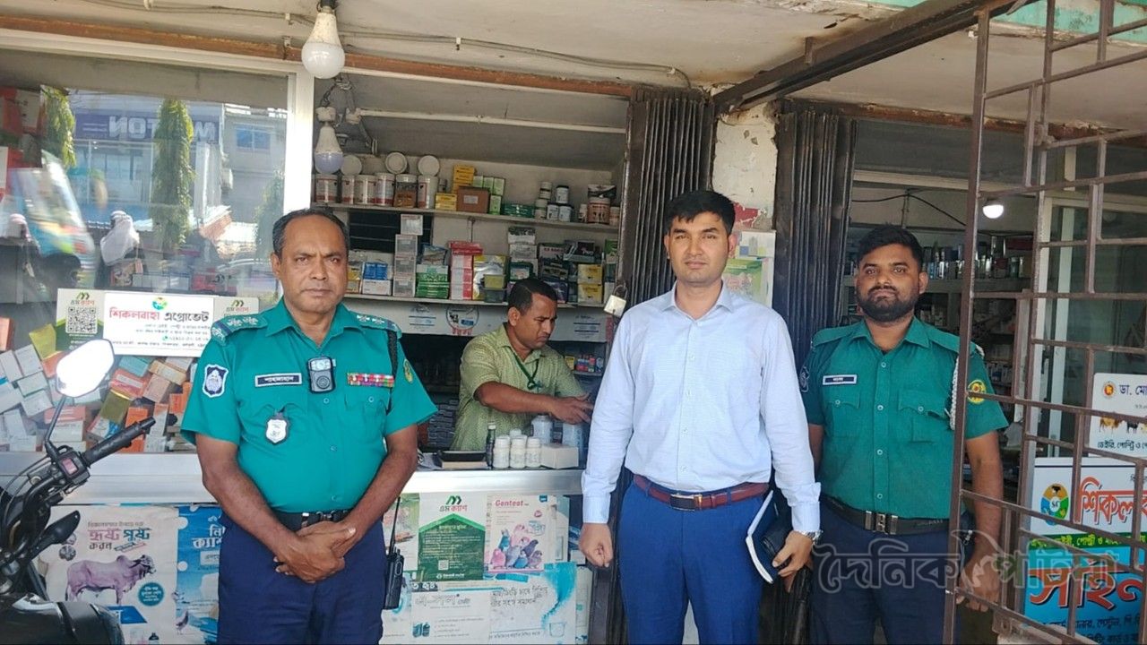 কর্ণফুলীতে মোবাইল কোর্টে ৩ দোকানীকে ১২ হাজার টাকা জরিমানা