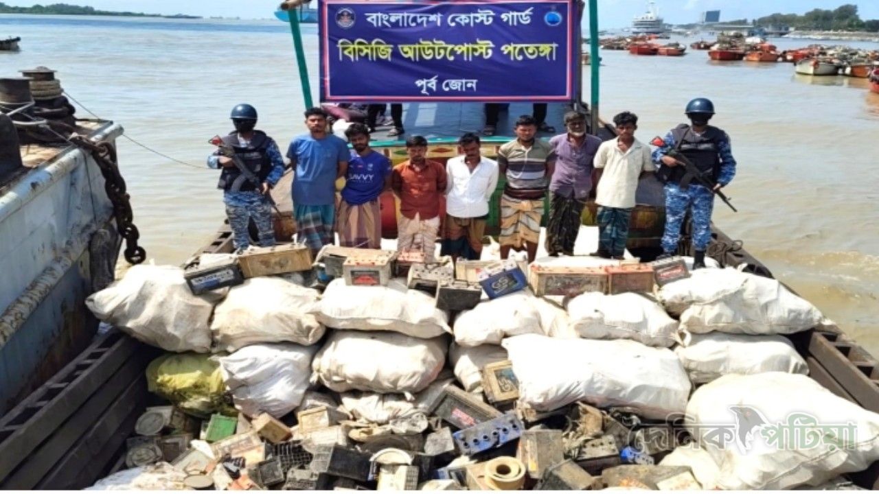 পতেঙ্গায় ২টন লোহার স্ক্র্যাপসহ ৭জন চোরাকারবারি আটক
