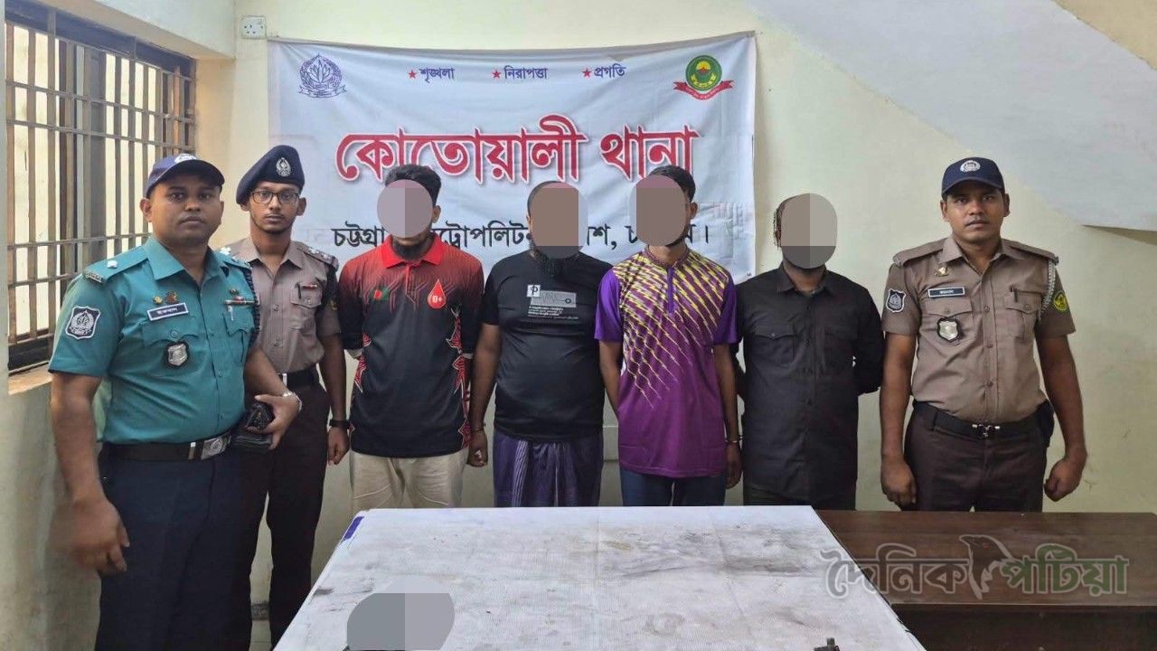 চট্টগ্রামে আন্তঃজেলা চোর চক্রের চার সদস্য গ্রেপ্তার, উদ্ধার ৬ মোটরসাইকেল ও বাইসাইকেল